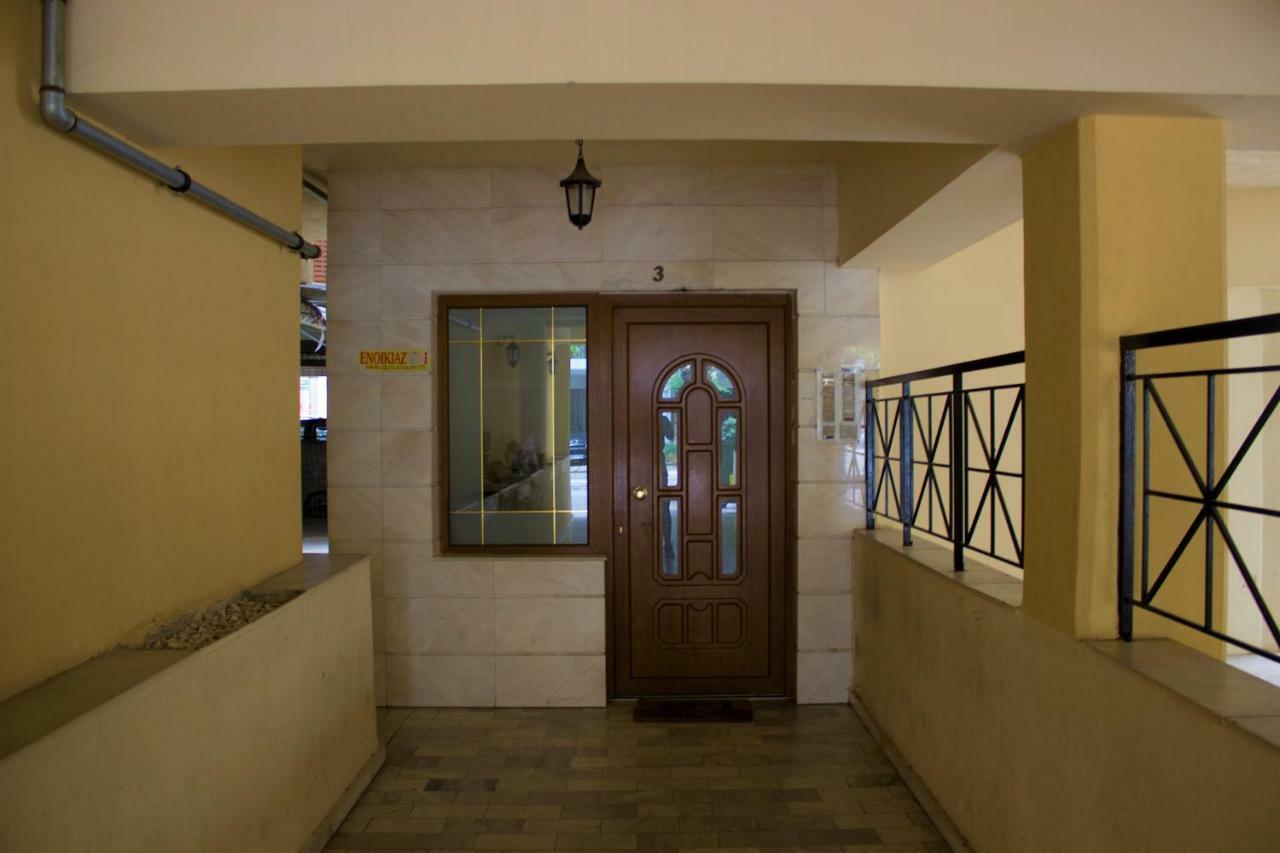 Cute Apartment In The Center Of The City Larissa Buitenkant foto